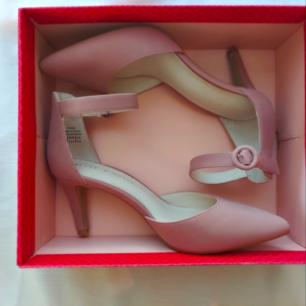 Kelly & Katie Heels
